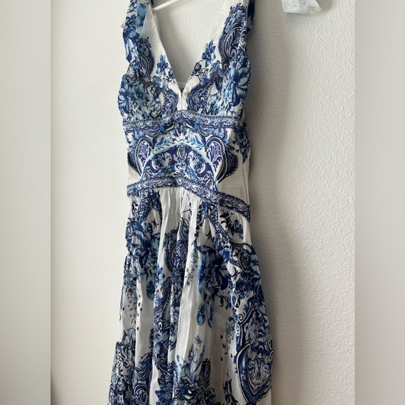 Camilla tie shoulder dress blue white glaze and graze Size Large - Picture 9 of 16